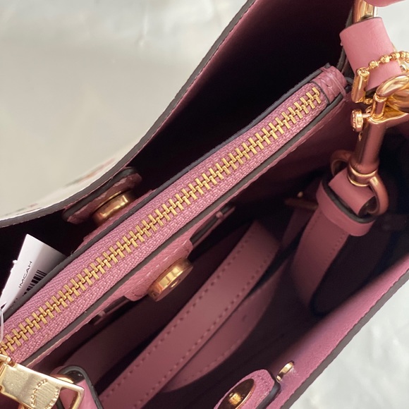 Coach Small Town Bucket Bag With Heart Petal Print - Picture 10 of 13